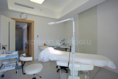 Dr. Kayihan Sahinoglu | Hair Transplant Clinic Turkey