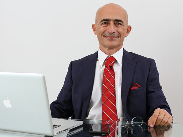 Dr. Kayihan Sahinoglu | Hair Transplant Surgeon